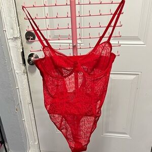 Signature Script Underwire Teddy in Red